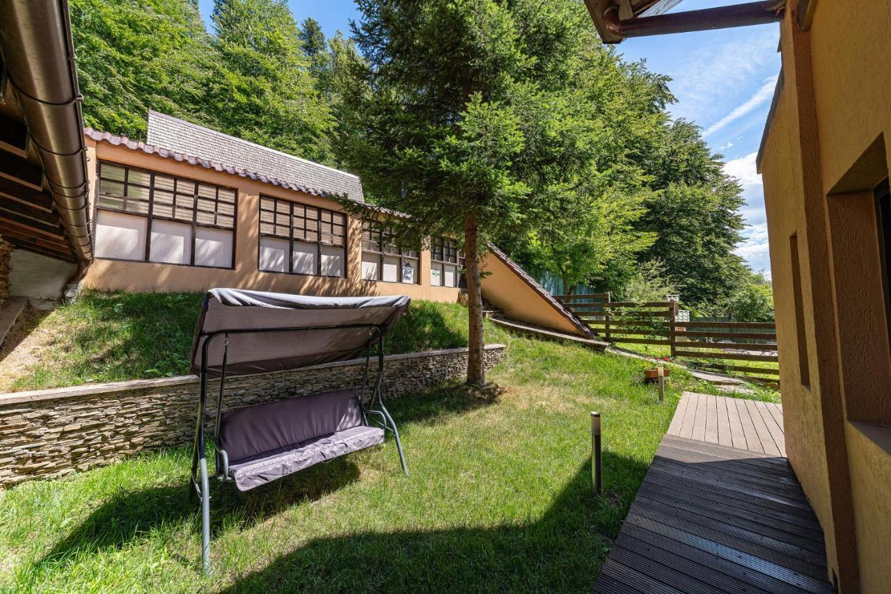 Casa Freya Hotel Buşteni Exterior foto